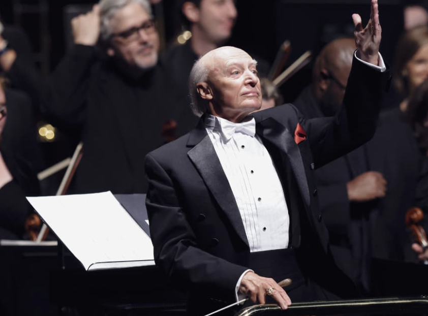 Image for Tchivzhel conducts Mendelssohn and Tchaikovsky